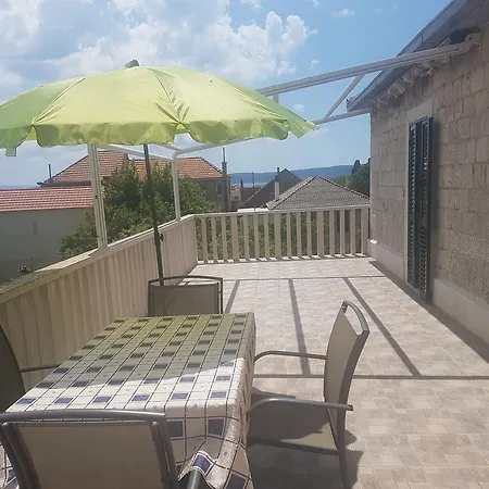 Mate Apartment