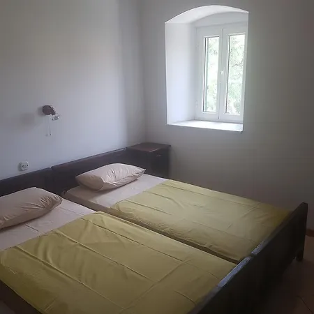 Mate Apartment *